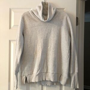 Alo Yoga light heather grey mock neck sweatshirt size XL